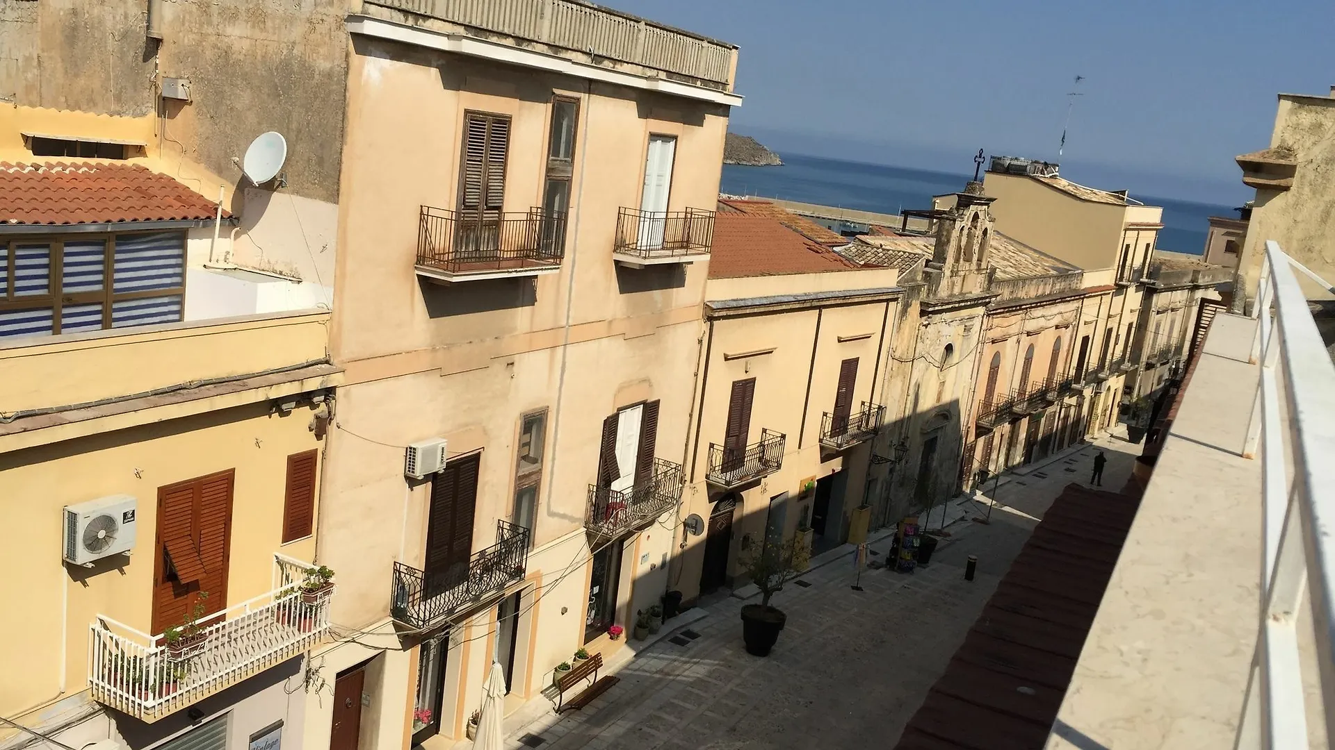 Casa Vacanza Flavia 카스텔라마레델골포 아파트